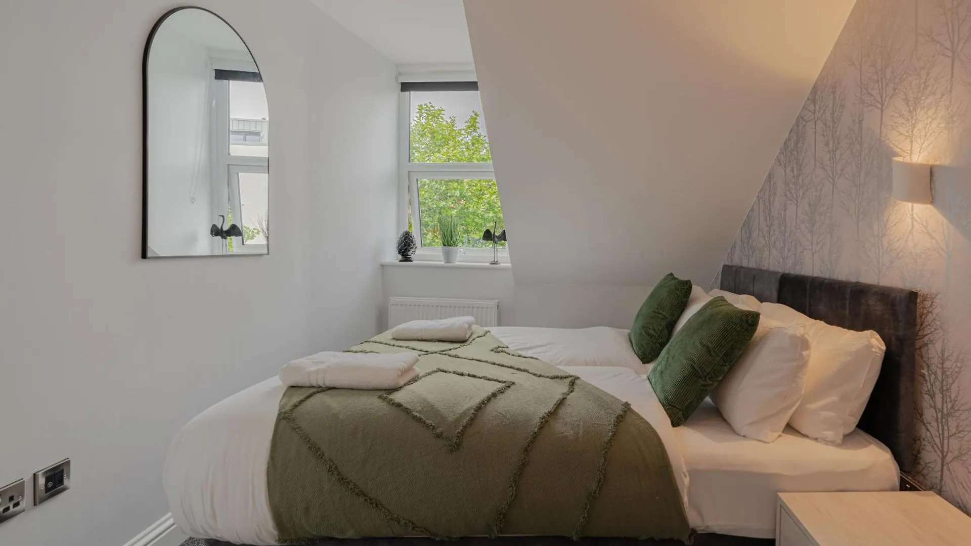 3 Bedroom Apartment By Primal Estates Short Lets In ברייטון